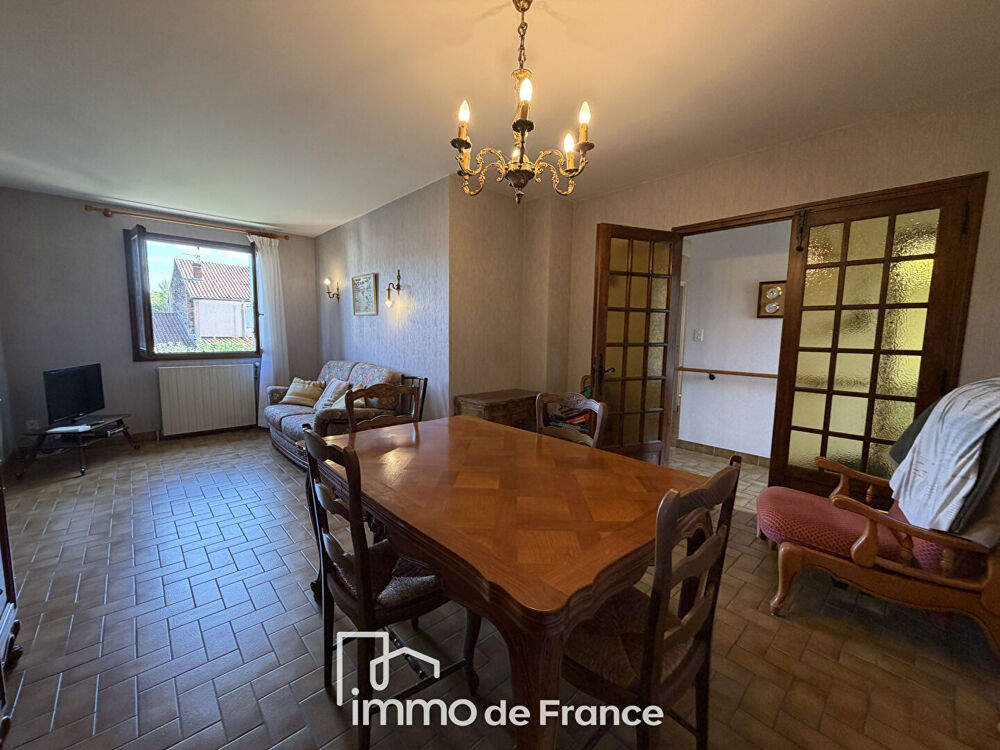 Coeur de Ville,Maison T5 avec terrasse, garage et terrain clos-