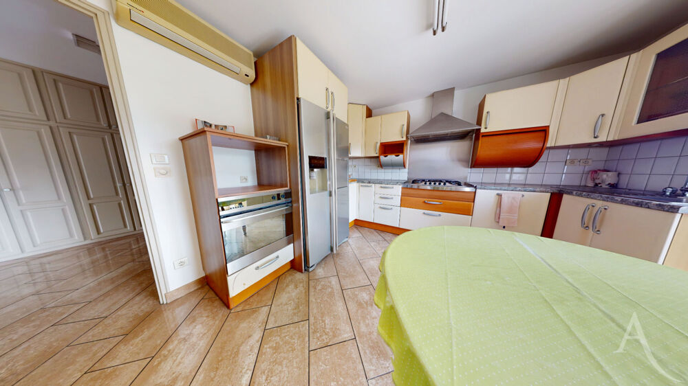 Vente Appartement Appartement La Tronche 4 pièces Dernier étage La tronche