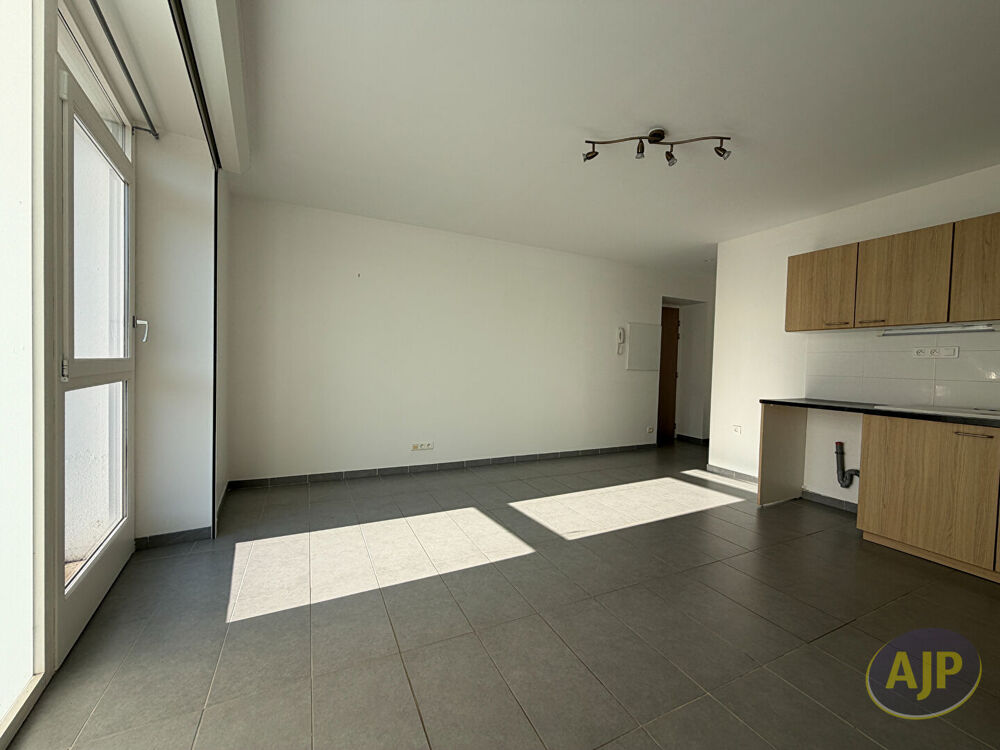 Vente Appartement Appartement  plain-pied à Gemozac Gemozac