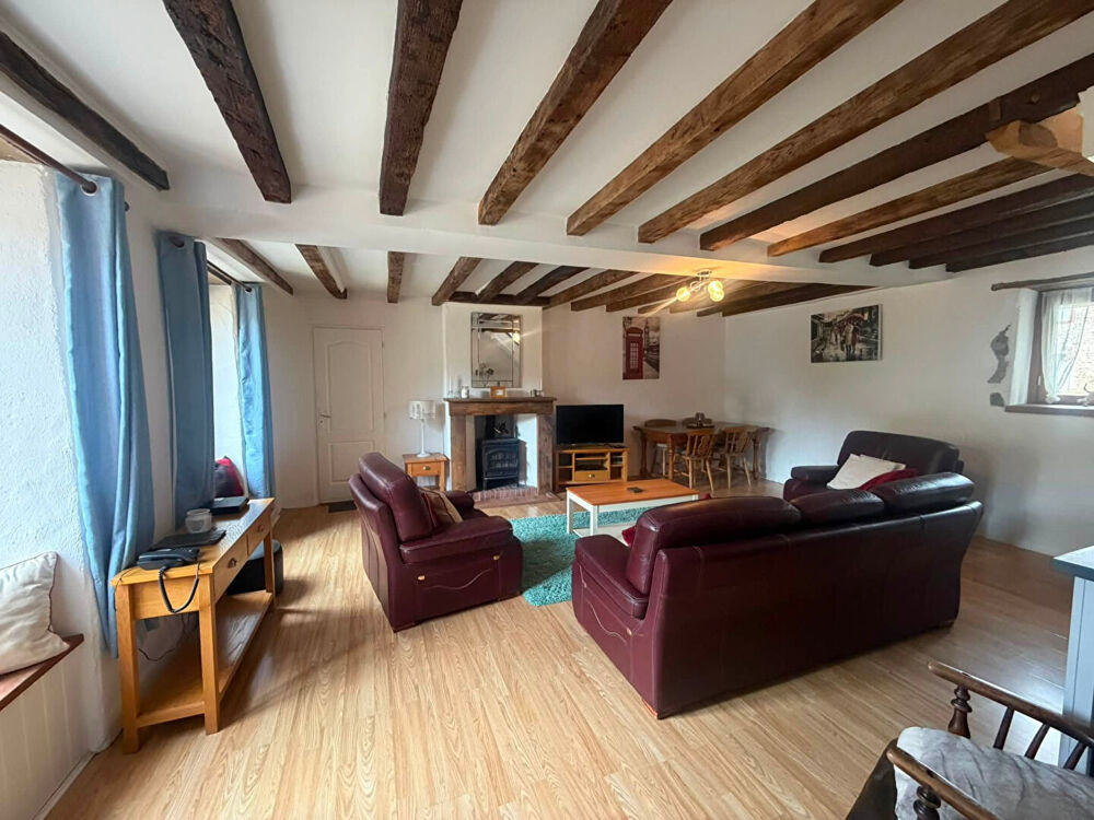 Vente Maison HAUTE VIENNE - 2 maisons et un appartement d'une chambre, entièrement rénovés et prêts à vous accueillir. Magnac laval