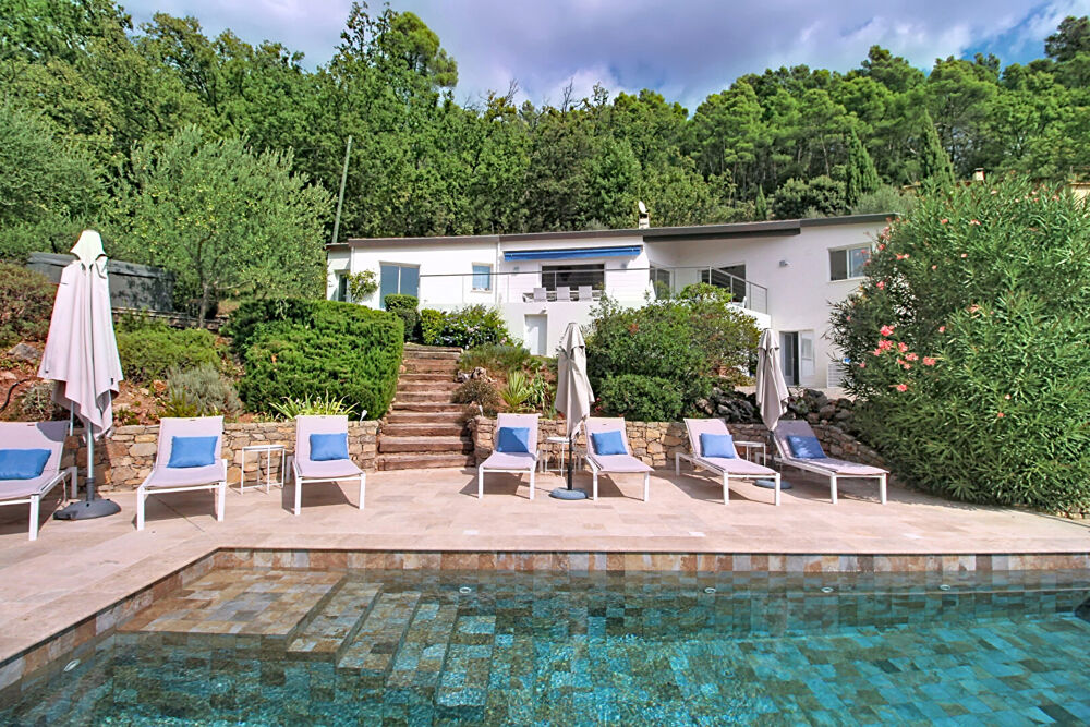 Vente Maison A VENDRE Maison LA MOTTE 185 m² avec PISCINE et VUE La motte