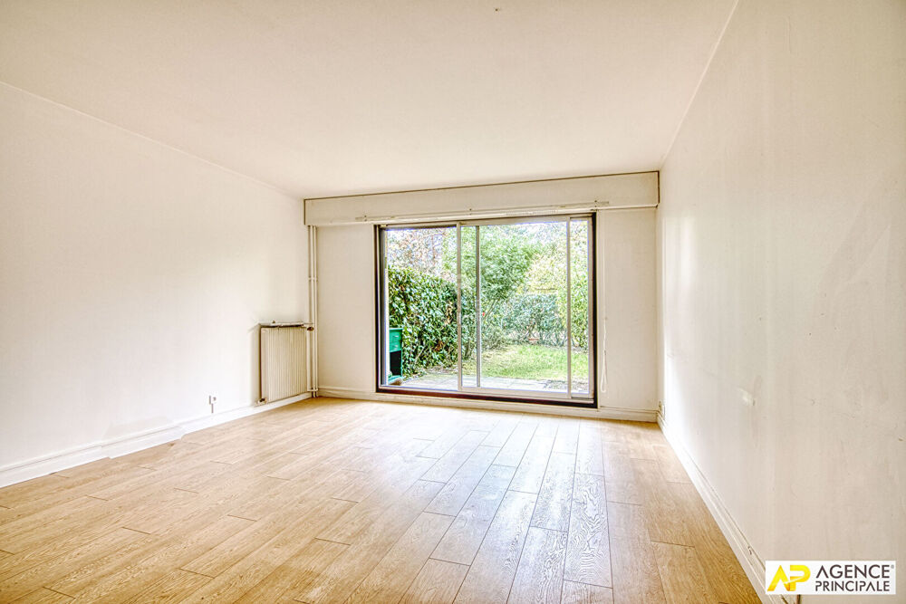Versailles Clagny Appartement 3 pièces 75m² carrez avec jardin plein ouest, cave et parking en sous-sol