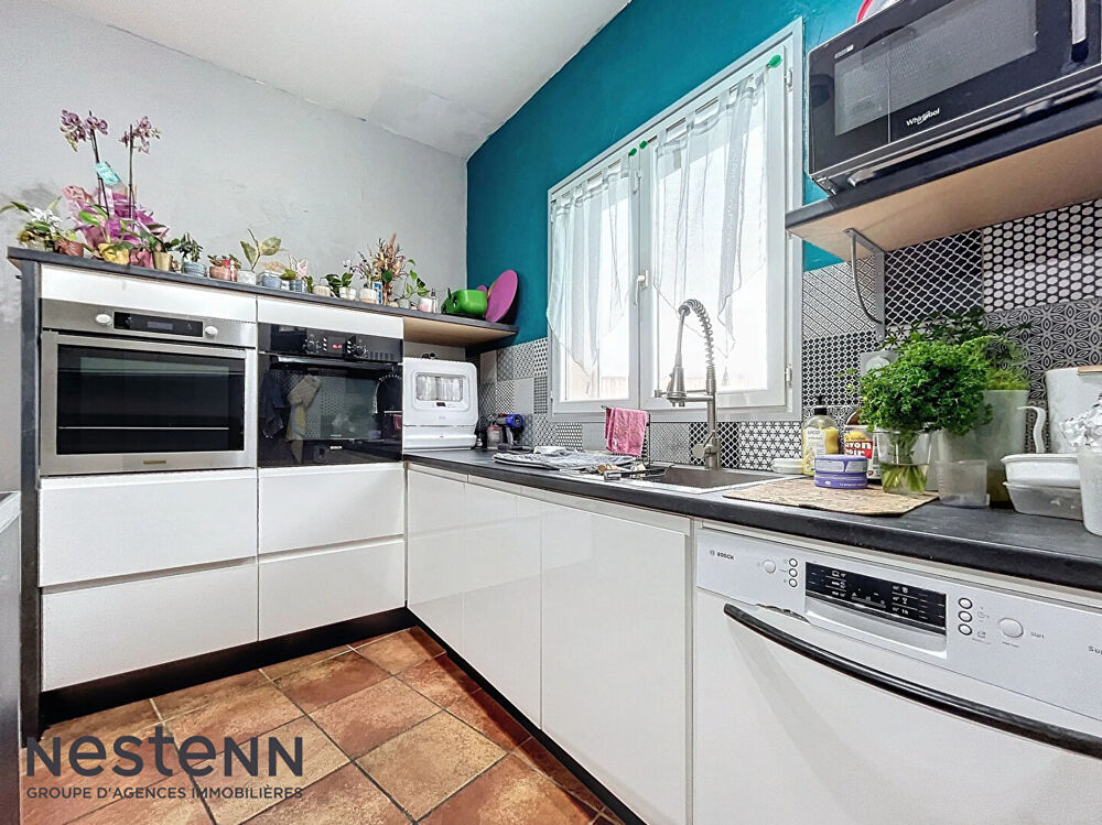 Vente Maison Belle Maison familiale de 200m2 avec piscine et jardin à Mondavezan - Vue Pyrénées Mondavezan