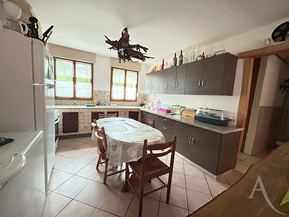 Maison Bourthes 6 pièce(s) 124.70 m2