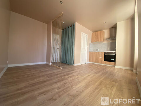   Studio 20m Saint -Flour ville basse Appartement - 1 pice(s) - 20 m