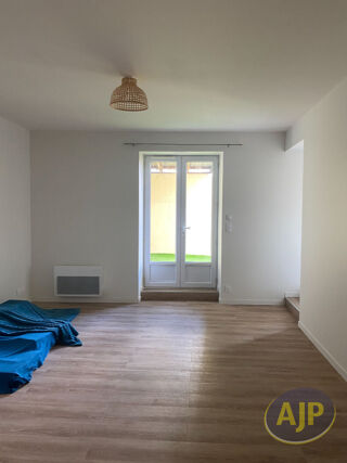  Appartement à louer 4 pièces 72 m²