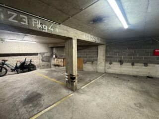 Vente Parking/Garage Parking en sous-sol - petite citadine ou deux roues Paris 12