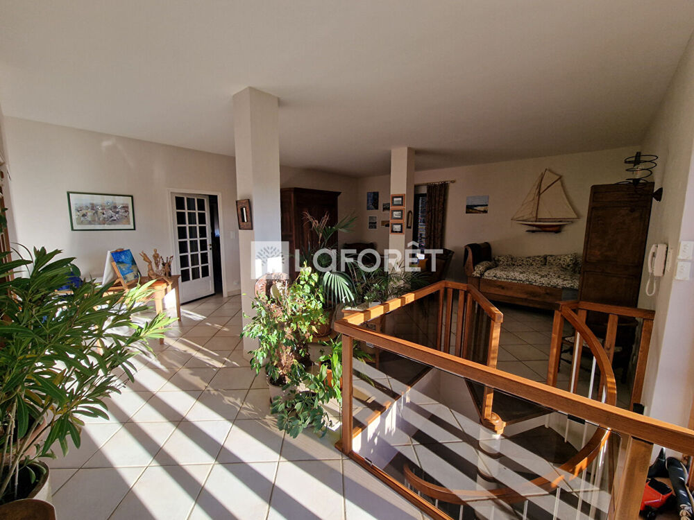 Vente Maison Maison Luc La Primaube 8 pièce(s) 302 m2 Luc la primaube