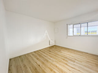 Vente Appartement Appartement atypique de 86 m² avec terrasse plein sud en centre-ville de Challans Challans
