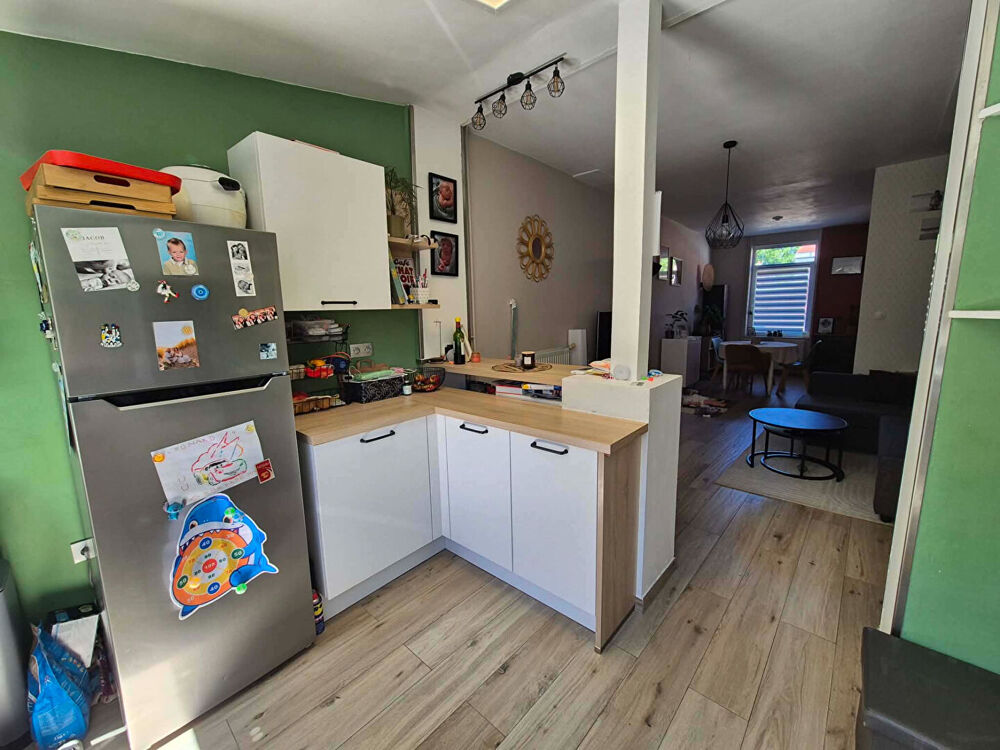 Vente Maison Maison Lomme - bon état - Trois chambres - cour exposée sud ouest Lomme