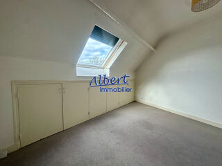  Immeuble à vendre 193 m²