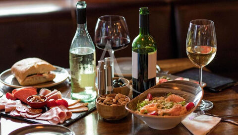 Fonds de commerce et possibilit&eacute; d'acqu&eacute;rir les murs. 399000 77700 Serris