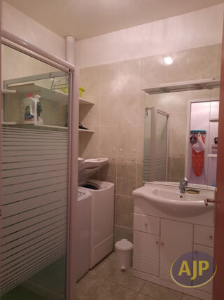  Immeuble à vendre 15 + pièces 510 m²