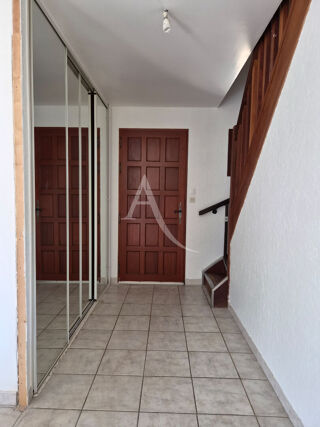  Maison à louer 5 pièces 112 m²