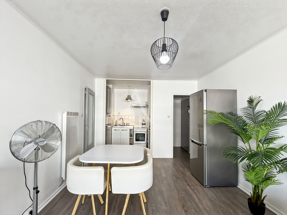 Appartement de type 2 rénové vue mer