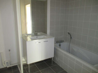  Appartement à louer 3 pièces 61 m²