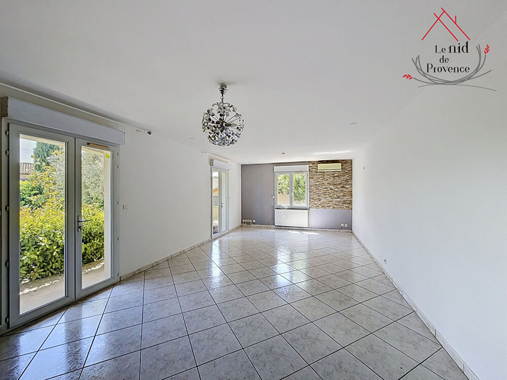 Maison de plain pied 127 m2 avec piscine à Camaret