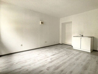  Appartement à louer 2 pièces 50 m²