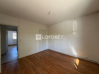  Appartement à louer 3 pièces 64 m²