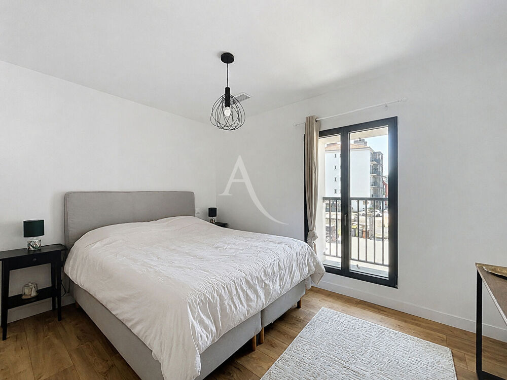 Vente Appartement Billère Centre - Appartement T3 triplex avec jardin privatif et stationnement Billere