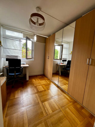  Appartement à louer 4 pièces 66 m²