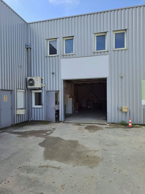 Local d'activit&eacute; Quetigny 321 m2 394000 21800 Quetigny