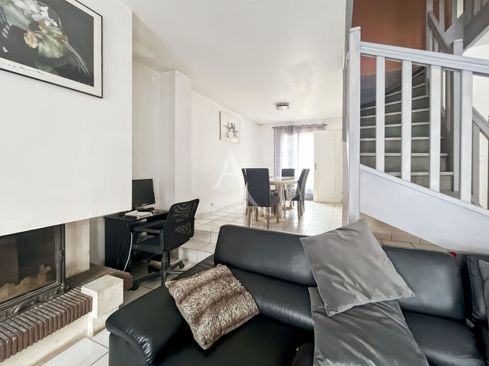 Vente Maison Maison Vaureal 7 pièce(s) 126 m2 Vaureal