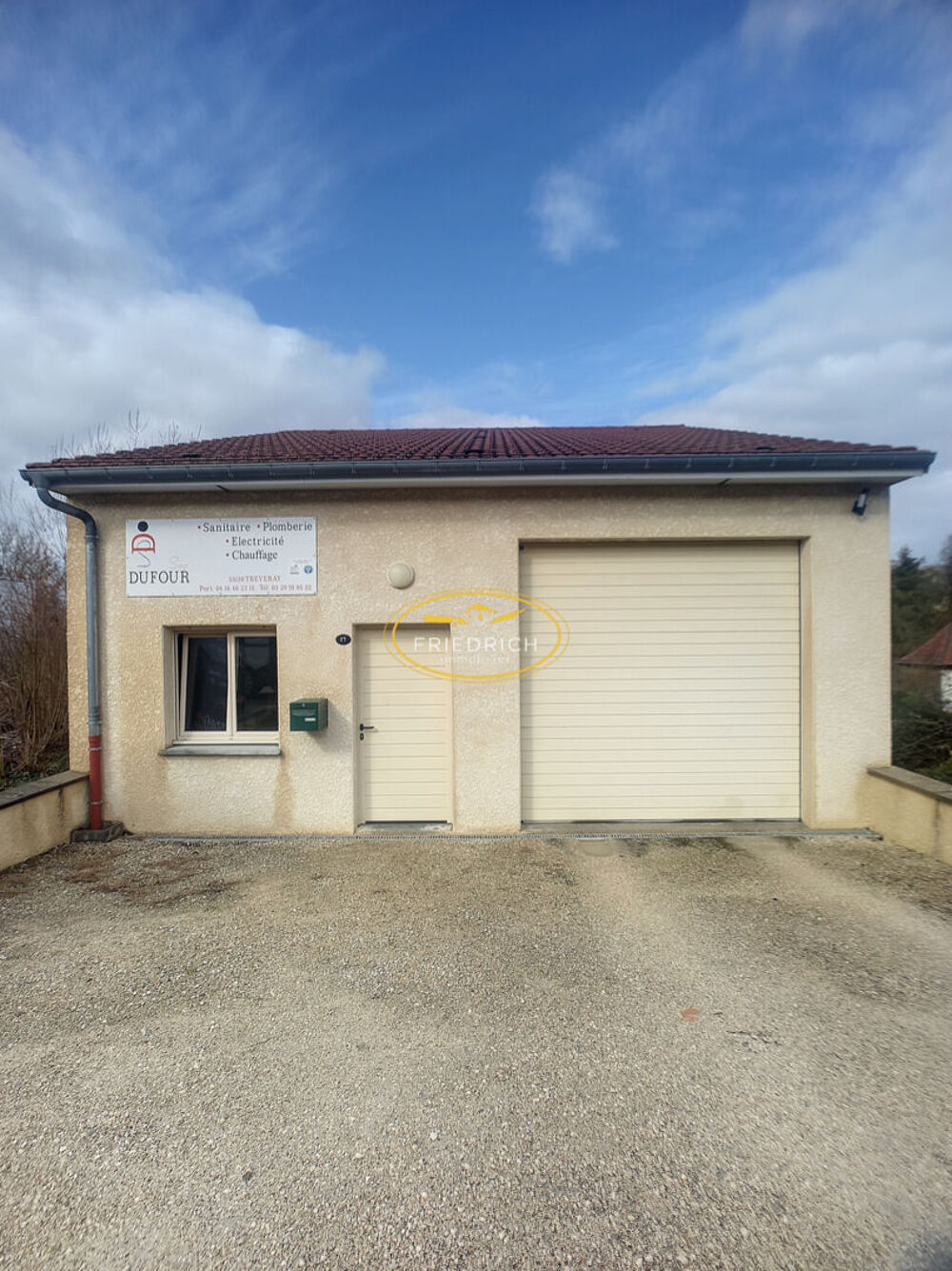 Vente Immeuble ENSEMBLE IMMOBILIER À USAGE DE BÂTIMENTS ARTISANAL ET COMMERCIAL - TREVERAY Treveray