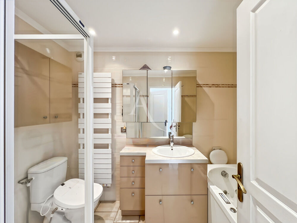 à vendre  Appartement Théoule-sur-Mer (06590)