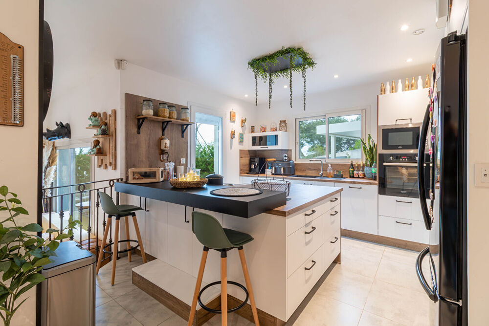 Vente Maison Maison contemporaine T5 rénovée avec piscine à Septèmes-les-Vallons Les pennes mirabeau