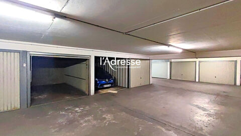  Parking / Garage � louer 