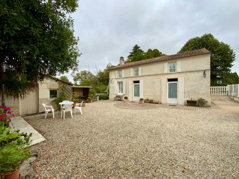 Maison 4 pièces 118 m² · à Jonzac · 118 m² · 236 250 €