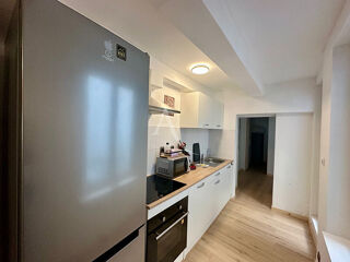  Appartement à louer 4 pièces 122 m²