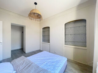  Appartement à louer 3 pièces 82 m²