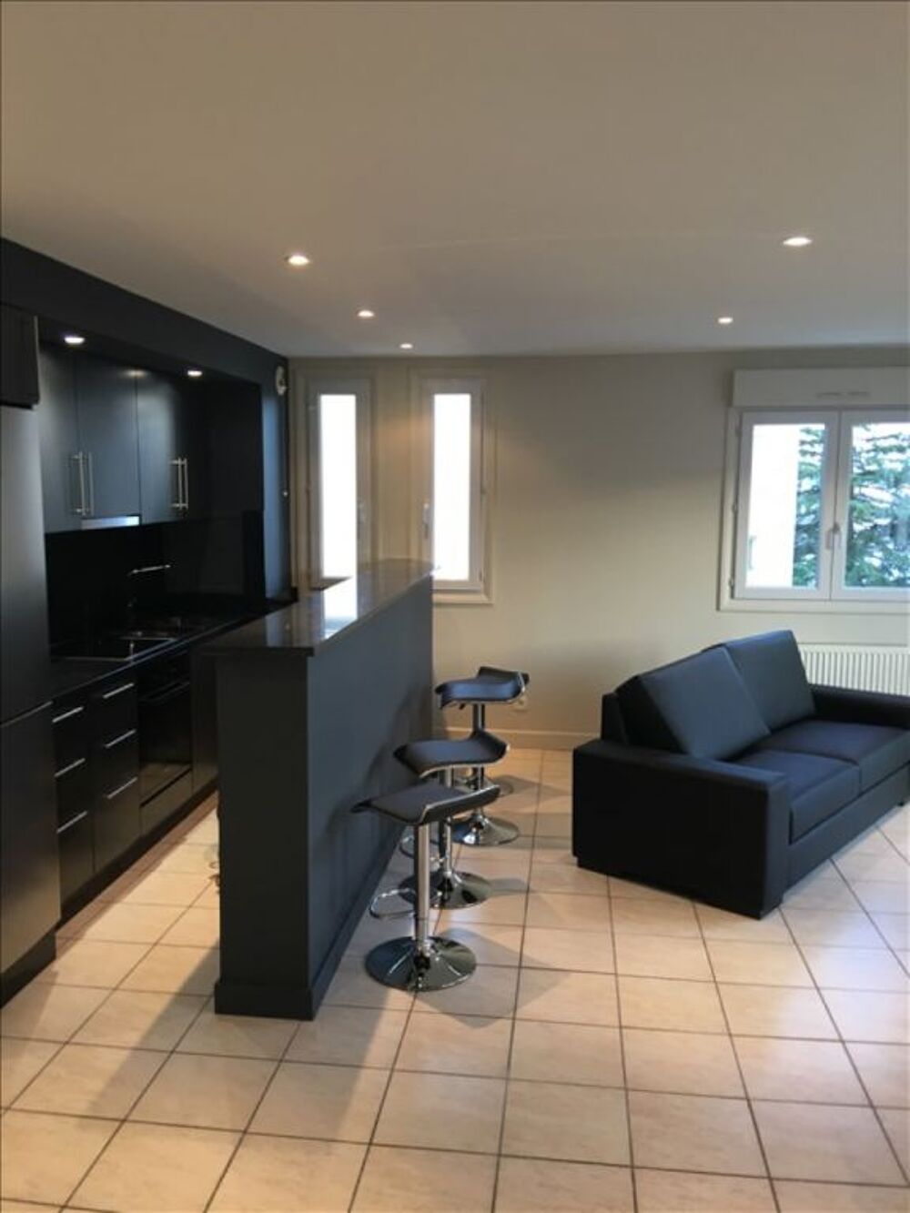 Appartement meublé - 3 pièces- 70 m² - Écully