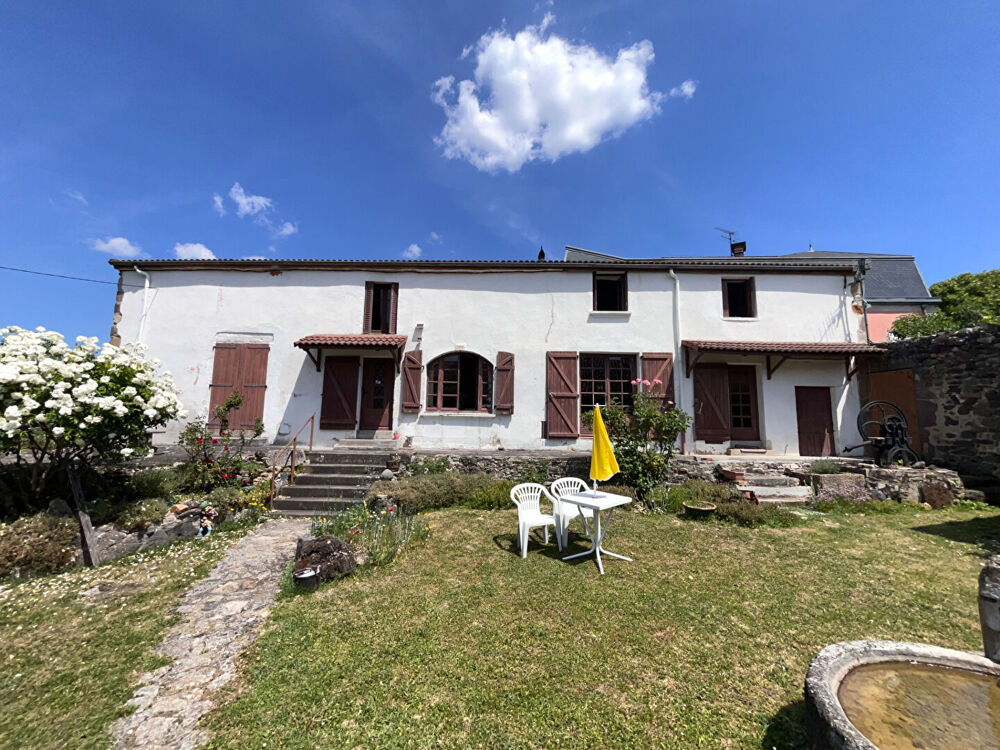 Maison 11 pièces 221 m² · à Chadeleuf · 221 m² · 290 000 €