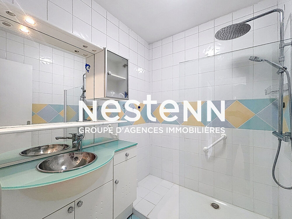 Vente Appartement Appartement T2 BRON -  48m2 - 3è étage - Balcon - Parking privé - BRON DESGNETTES Bron