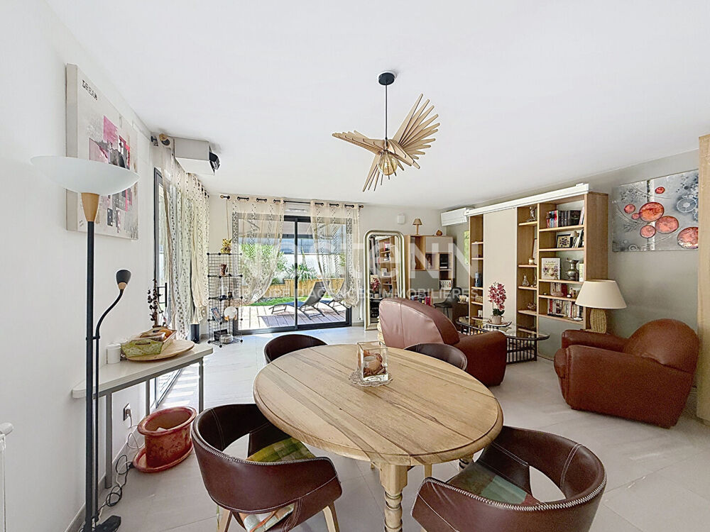 Grand Appartement d'exception T4 pièces 3 chambres avec Grande terrasse dans une petite copropriété Secteur Eglise - 69500 BRON