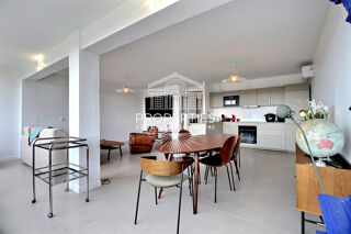 Vente Appartement LE LAVANDOU - HYPER CENTRE - T4 RENOVE - 87M² - ASCENSEUR - EXPO SUD Le lavandou