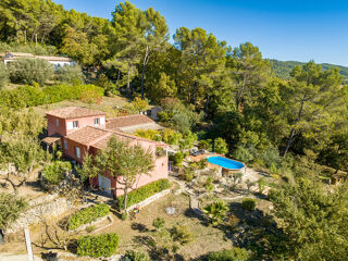Maison 7 pièces 201 m² · à Callas · 201 m² · 525 000 €