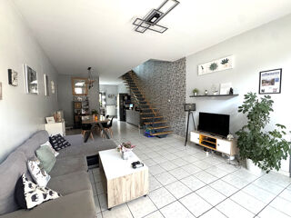  Maison � vendre 6 pi�ces 216 m�