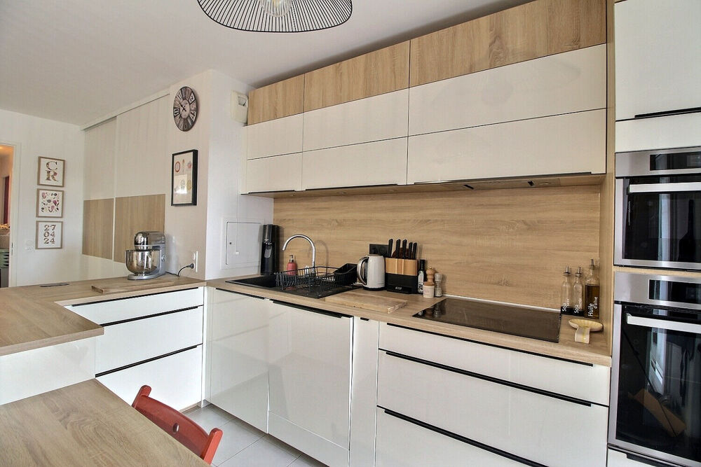 Appartement 4 pièces à vendre à Massy quartier Atlantis - 90,75 m², balcon et place de stationnement