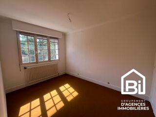  Maison à louer 6 pièces 173 m²