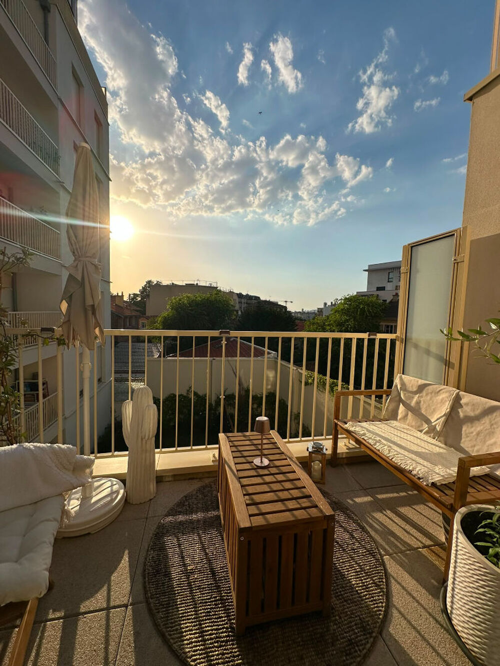 Vente Appartement À VISITER SANS TARDER - 2 PIÈCES AVEC BALCON EN PLEIN CENTRE-VILLE Colombes