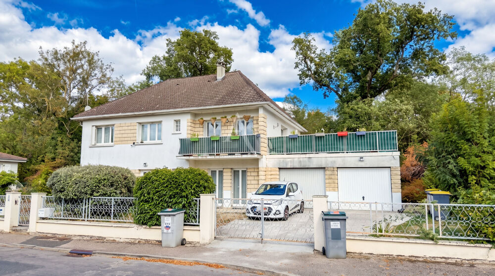 Vente Maison Maison Montgeron 10 pièce(s) 185 m2 Montgeron