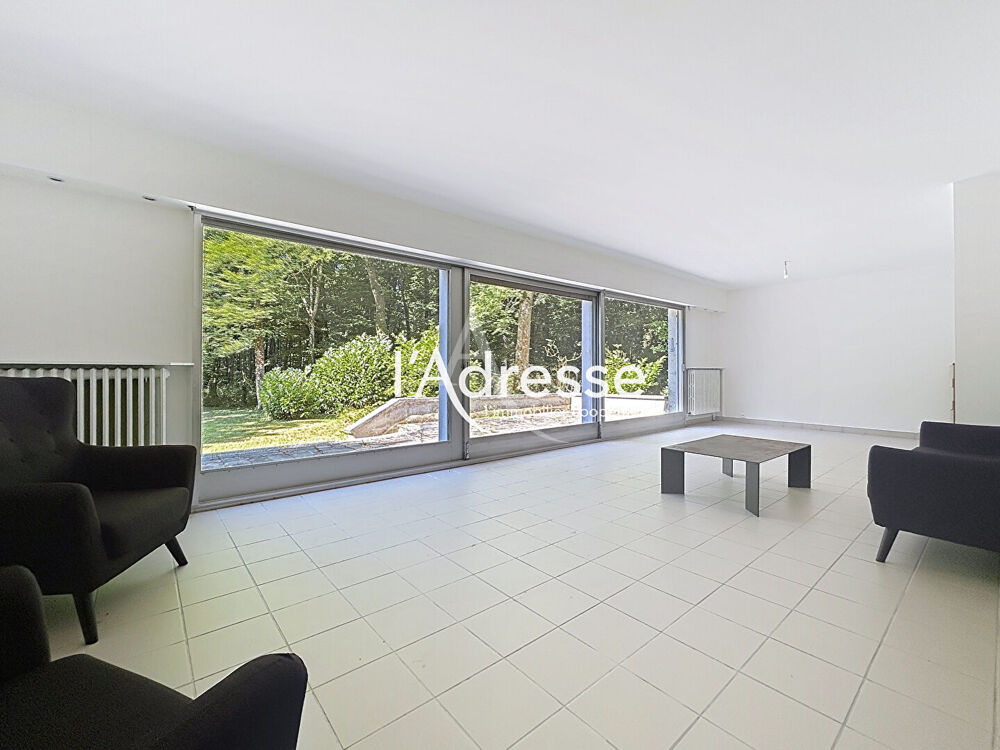 Vente Maison Maison d'architecte à vendre à Chambray-lès-Tours - 215m² sur terrain de 2500m² Chambray les tours