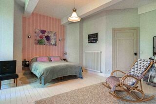  Villa � vendre 15 + pi�ces 900 m�