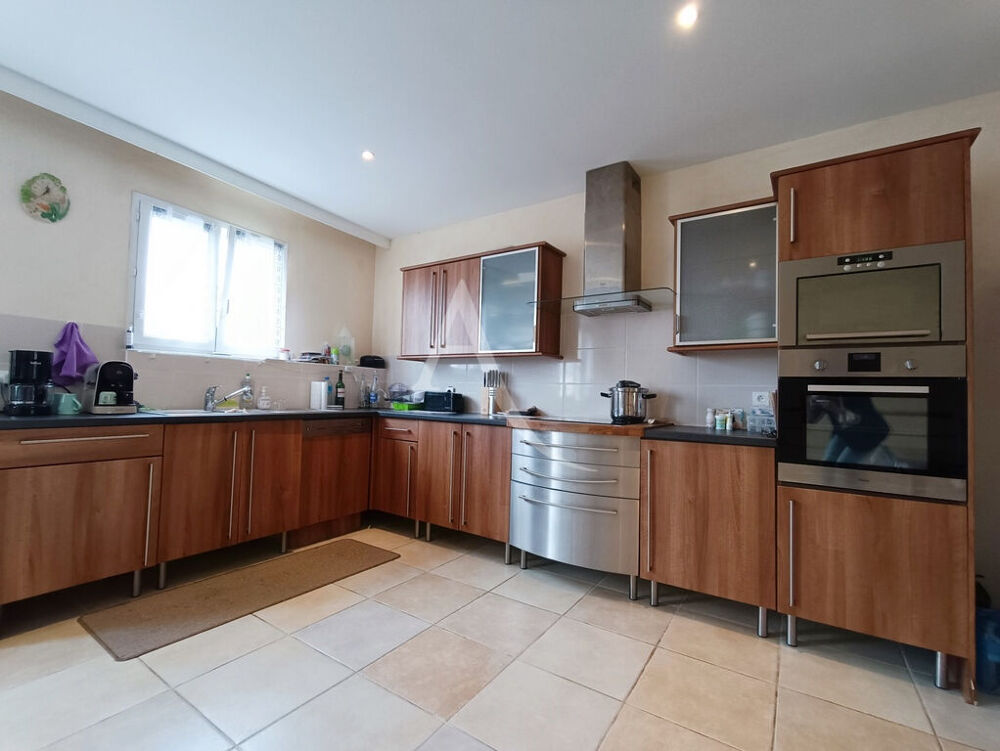 Location Appartement NARBONNE - APPARTEMENT 106M² - 2 CHAMBRES, 1 BUREAU, 1 TERRASSE, 1 GARAGE Narbonne