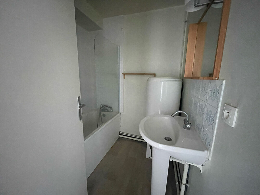 Location Appartement APPARTEMENT CAEN - 2 pièce(s) - 46 m2 Caen