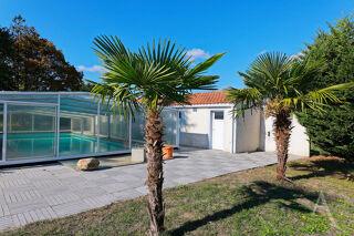 Maison 5 pièces 144 m² · à Montréverd · 144 m² · 300 000 €